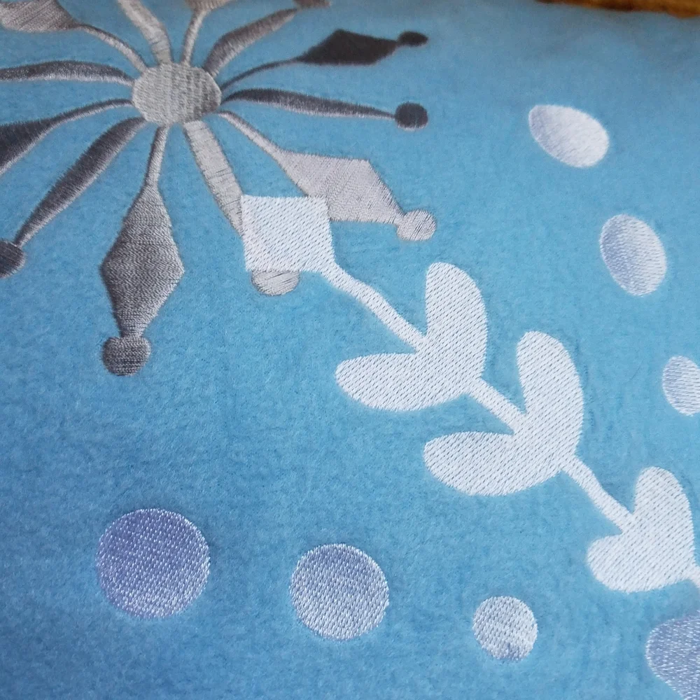 Martha Stewart Everyday Blue Snowflake Pillow & Blanket Set Fleece Blanket